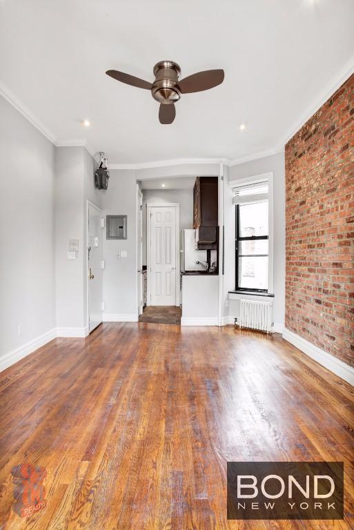Building Photo - 250 Mott St