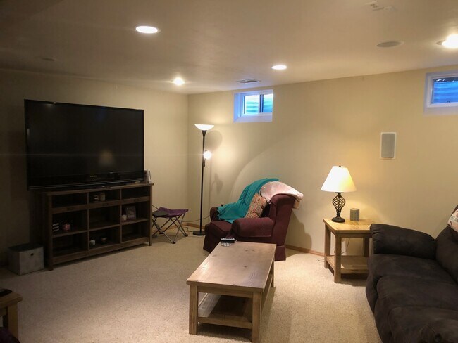 Sala de estar - 4012 Buckeye Way