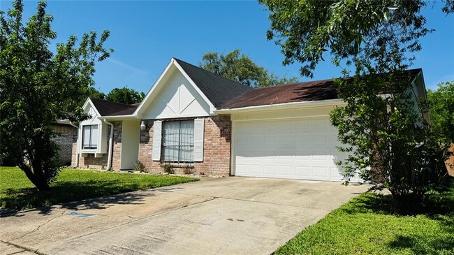 Building Photo - 10418 Towne Oak Ln