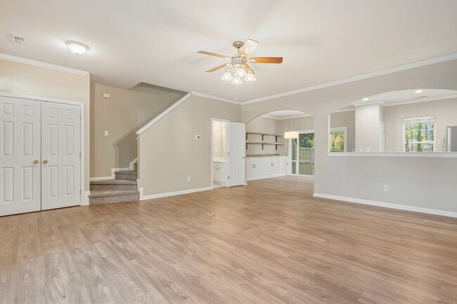 Building Photo - 3 Bedroom, 2.5 Bathroom Townhouse with Fenced in Backyard! Located in Breckenridge, Morrisville -...