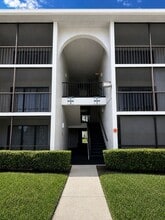 Building Photo - 1223 S Pine Ridge Cir