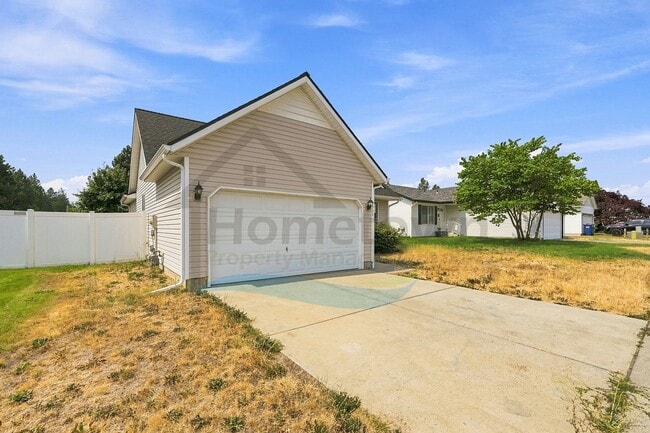 Building Photo - 7533 N Winter View Dr