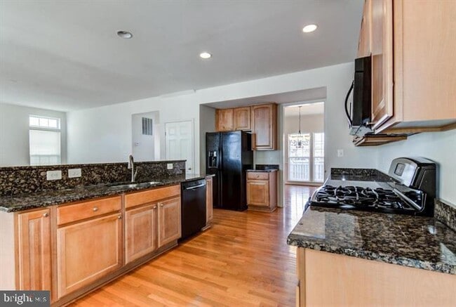 Foto del edificio - 2002 Idlewild Blvd