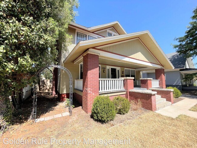 Foto del edificio - 4 br, 2 bath House - 124 E 13th Ave