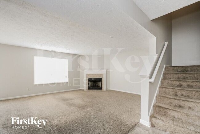 Building Photo - 2473 Foxtail Dr