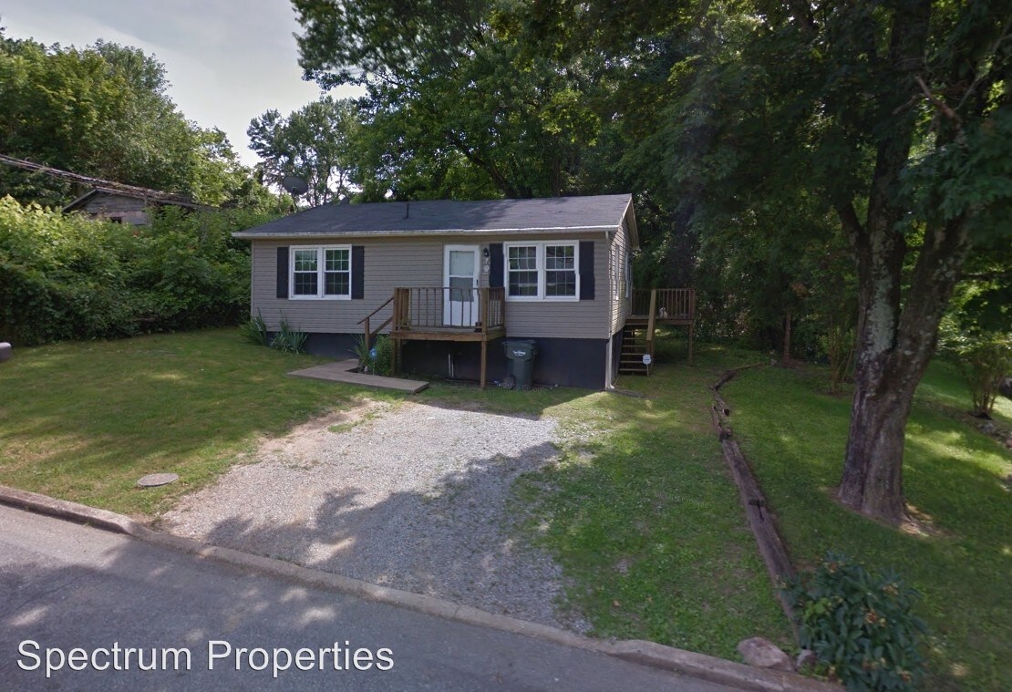 Primary Photo - 409 Banks St