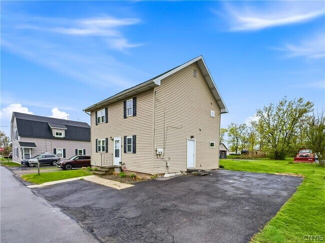 Foto del edificio - 5466 Willow St