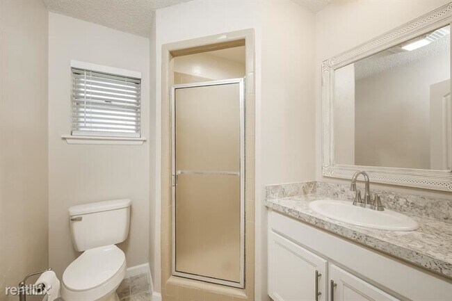 Foto del edificio - 3 br, 2 bath House - 5214 King George Dr UNIT