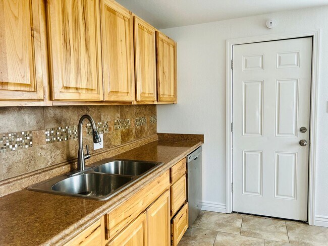 Foto del edificio - 16th7130