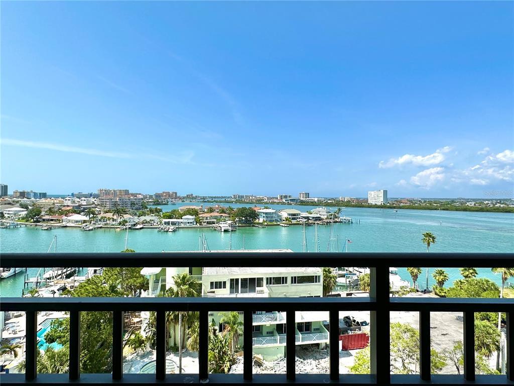 Foto principal - 851 Bayway Blvd