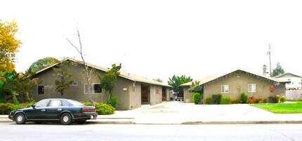 Building Photo - 7526 Forest St