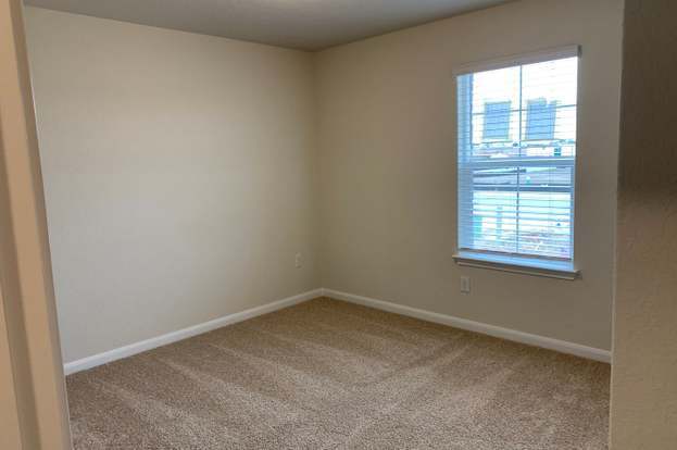 Foto del edificio - 2118 Silver Maple