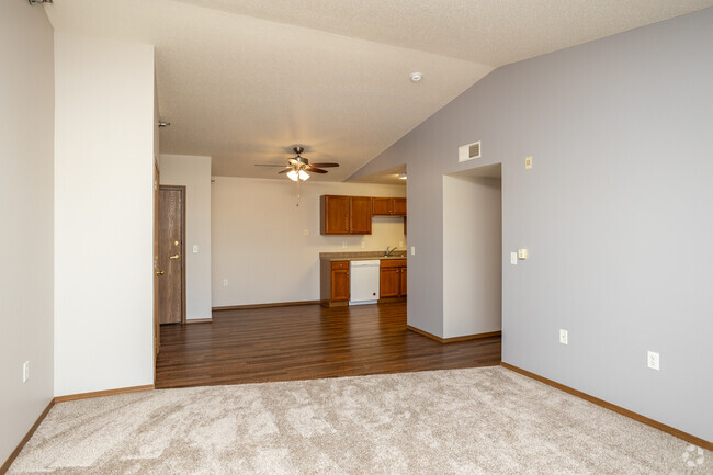 2BR, 1BA - 1020SF - Living Room - Eastern Hills Apartments