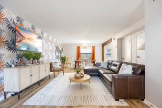 Building Photo - 432 N 1st St