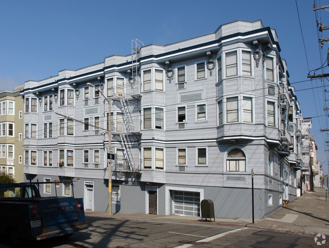 Building Photo - 1602 Sacramento St