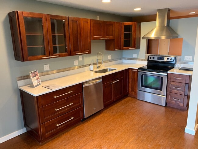 Building Photo - 3431 Kent St