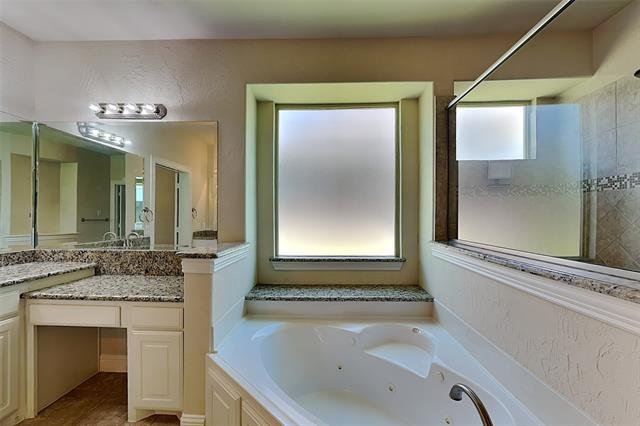 Building Photo - 3006 Knightsbridge Ln