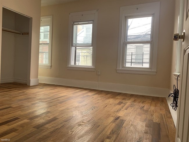 Building Photo - 1 br, 1 bath  - 326 N Lumber St