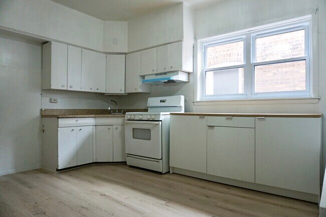 Foto del edificio - 5507 W 22nd Pl