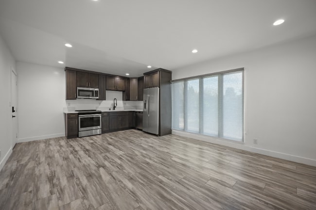 Building Photo - 451 N Coronado St