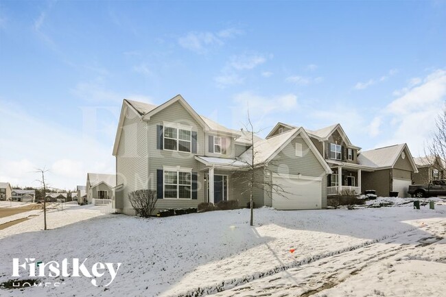 Building Photo - 120 Champions Ln