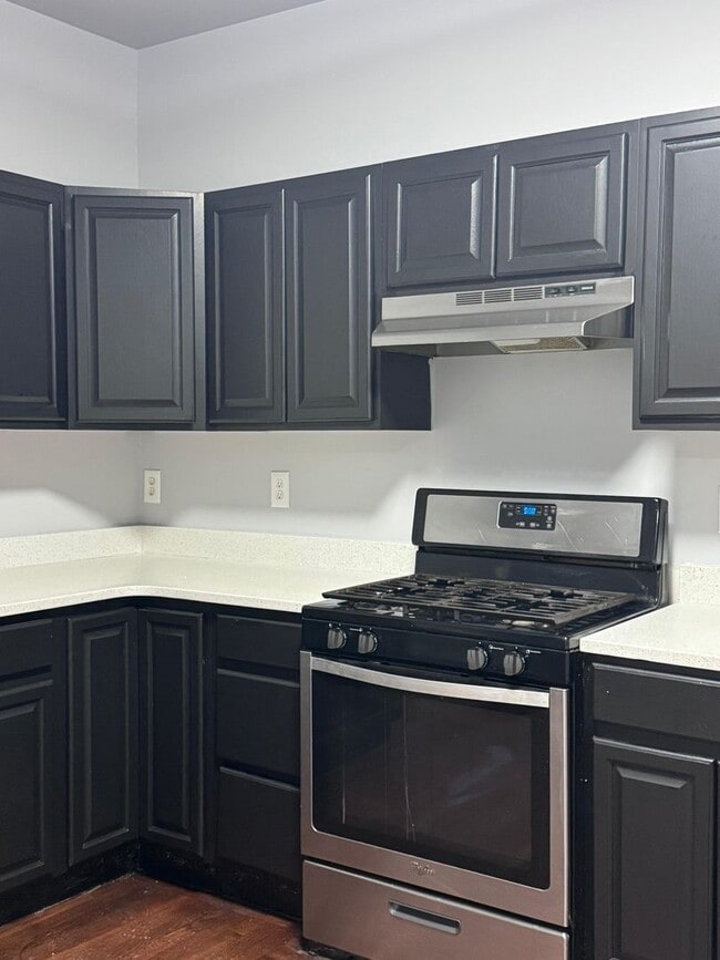 Building Photo - 85 Ward St