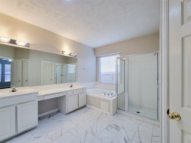 Foto del edificio - 1310 Matson Manor Ct