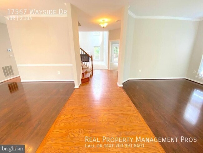 Foto del edificio - 17567 Wayside Dr