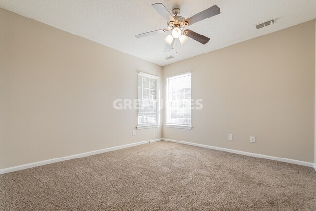 Building Photo - Charming 3 Bedroom in Columbia!