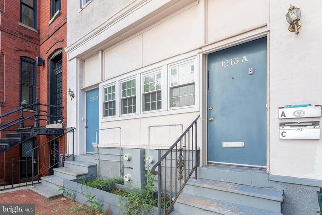 Foto del edificio - 1213 12th St NW