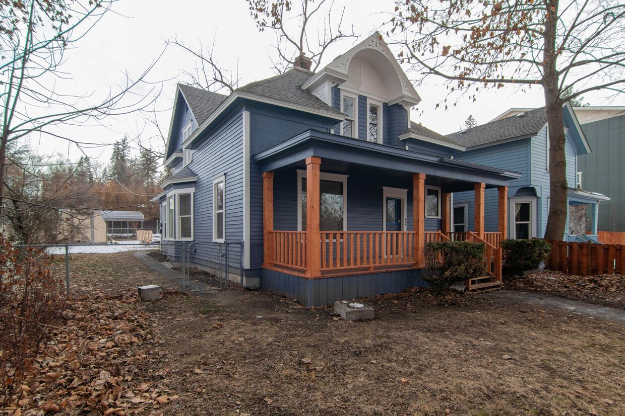 Foto principal - 368 E 7th Ave