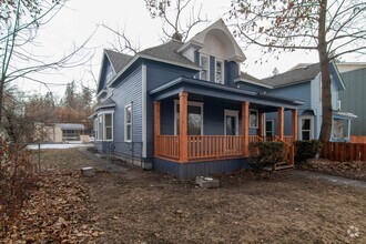 Building Photo - 368 E 7th Ave