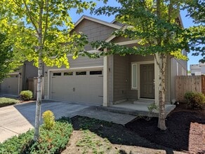 Building Photo - 3030 Guadalupe Way