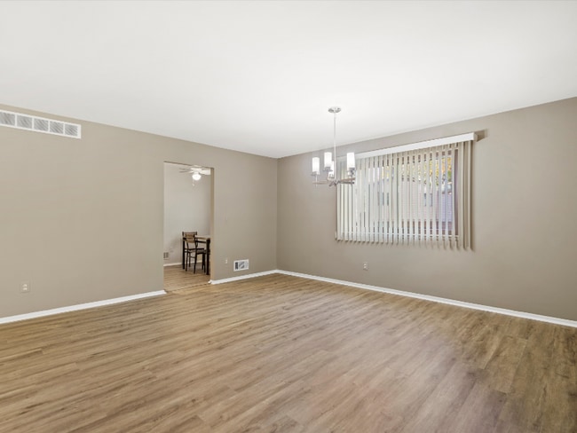 Foto del edificio - 26656 Farmbrook Villa Dr