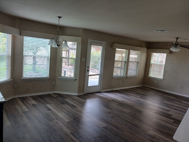 Building Photo - 9514 Adeel Dr