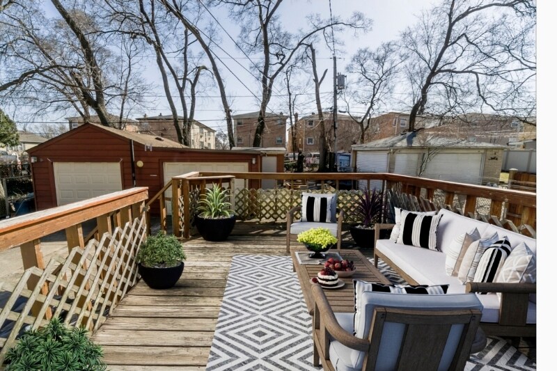 Foto del edificio - 8715 Ridge St