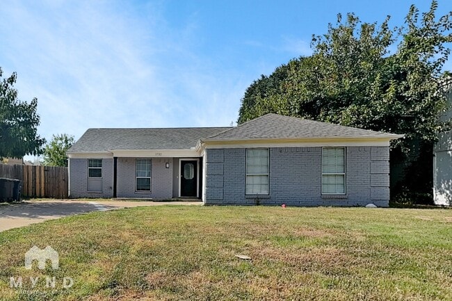 Building Photo - 3732 Farm Field Ln