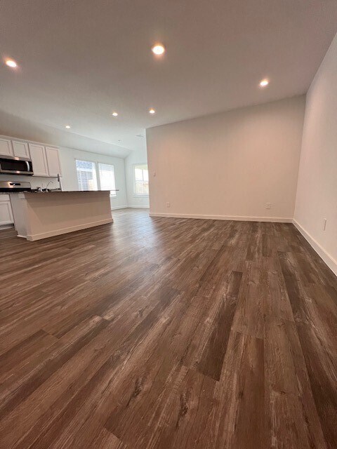 Foto del edificio - 1143 Sommerville Dr