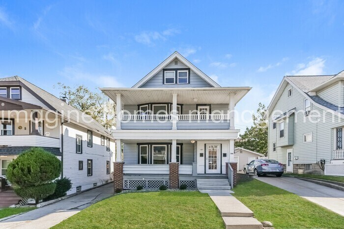 Primary Photo - 1327 Lakewood Ave