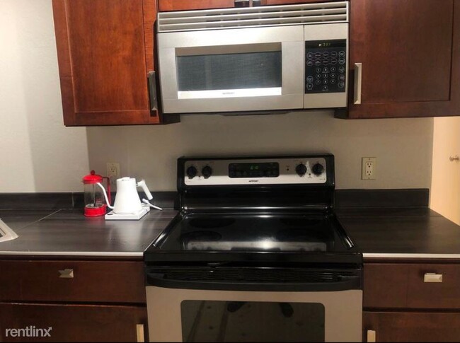 Foto del edificio - 2 br, 1 bath Townhome - 19390 Pine Glade L...