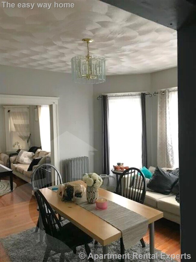 Photo - 156 Middlesex Ave Apartment