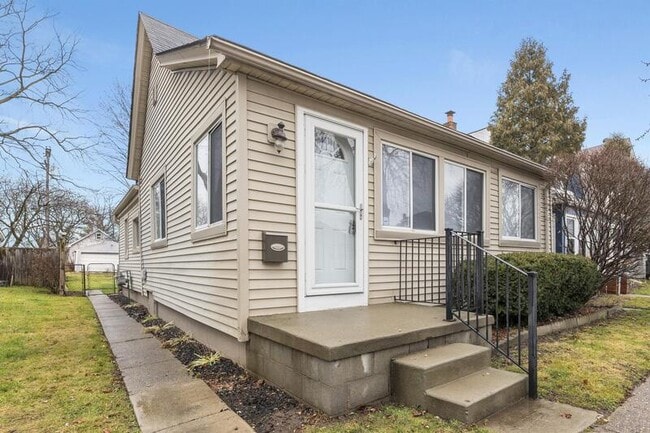 Foto del edificio - 2040 Austin Ave