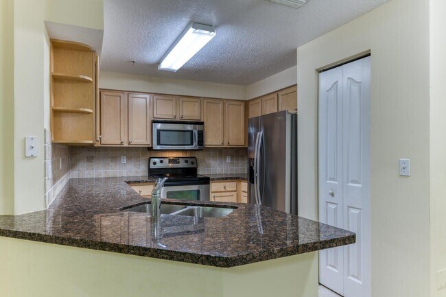 Foto del edificio - 125 Galicia Way