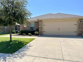 Building Photo - 1052 Decker Dr