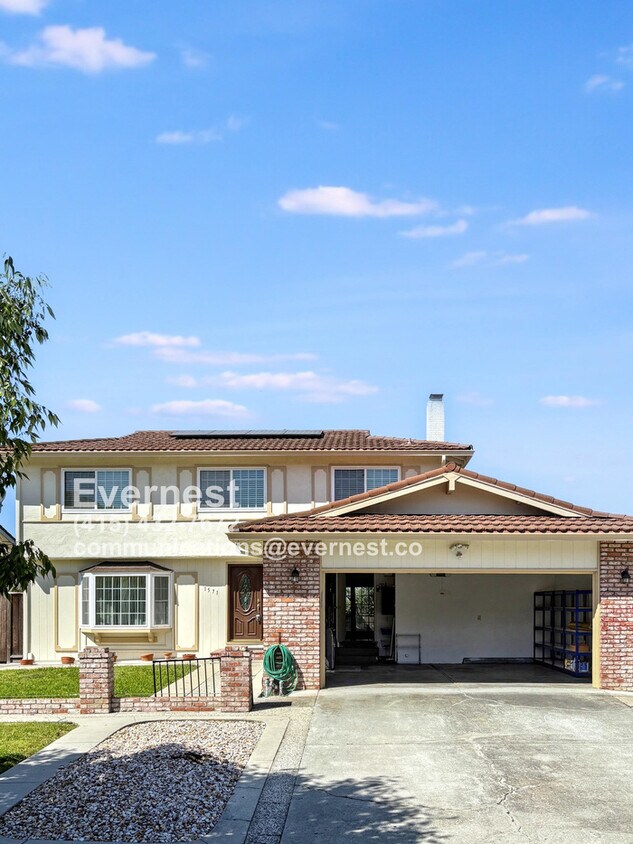 Foto principal - 1571 Sun Ln