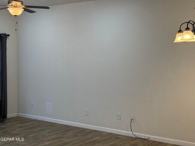 Building Photo - 805 TS Daniel Cadena Dr