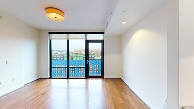 Interior Photo - Capitol View on 14th