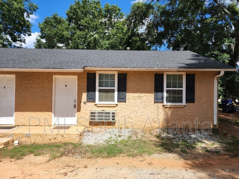 204 Kentucky Ave Unit D, Griffin, GA 30223 Condo for Rent in Griffin