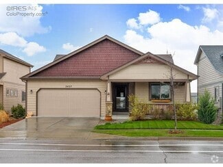Building Photo - 2427 Maple Hill Dr