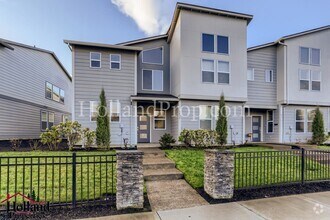 Building Photo - 8032 SE Butternut Creek Pkwy